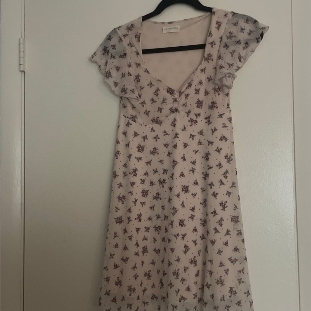 Light Pink Floral Print Dress with Ruffle Sleeves